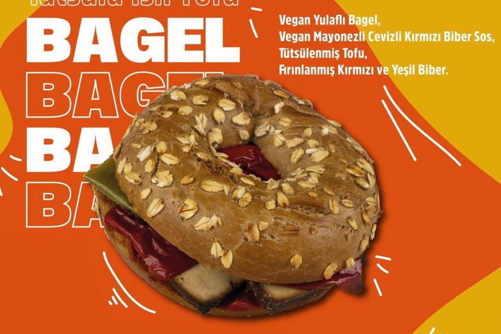 TÜTSÜLÜ İSLİ TOFU BAGEL