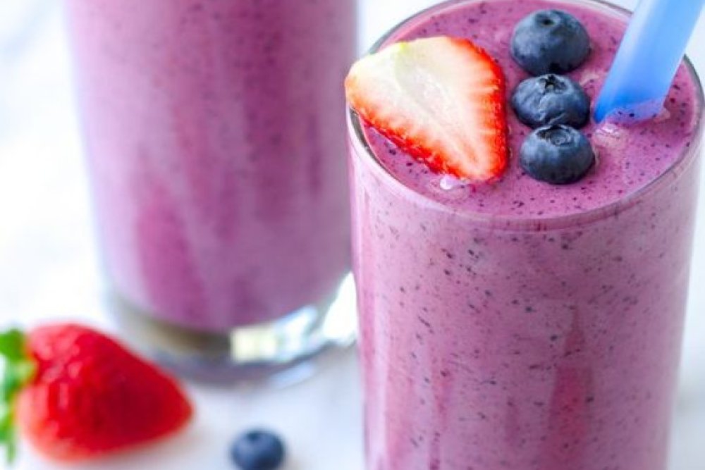 BÖĞÜRTLENLİ SMOOTHİE